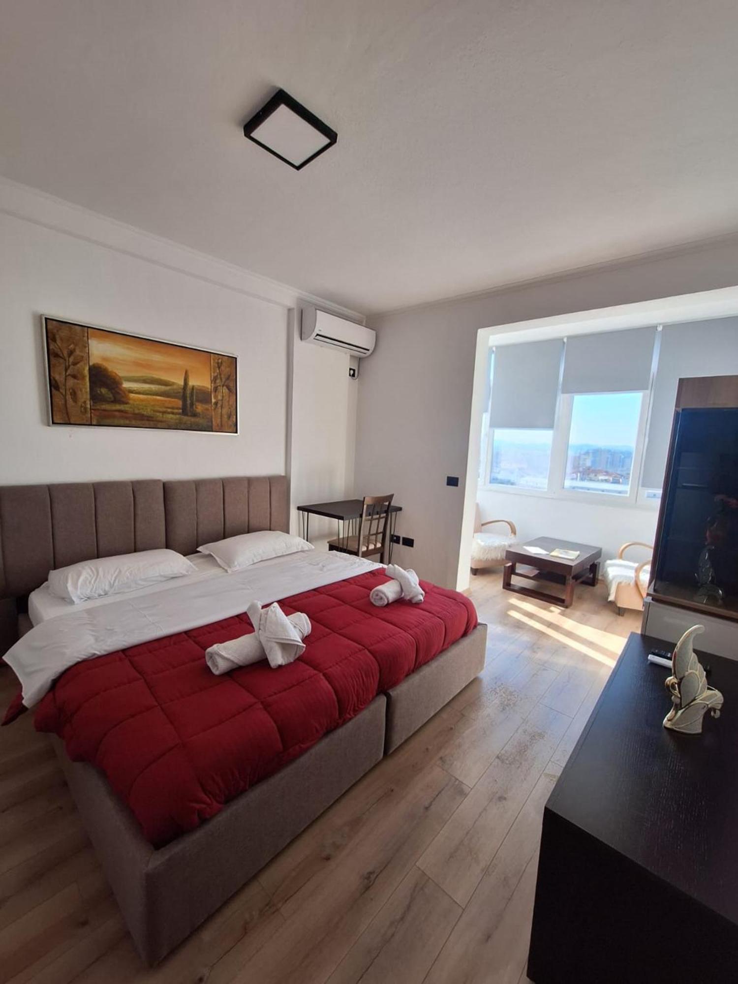 Albania Apartment Near Tirana City Center Double Or Twin Bed Ngoại thất bức ảnh